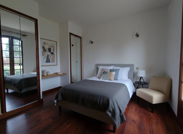 Maison sur demi-niveau spacieuse avec grand garage Labastide saint pierre
