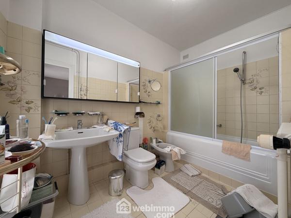 Immeuble 255 m² à LAON 02000