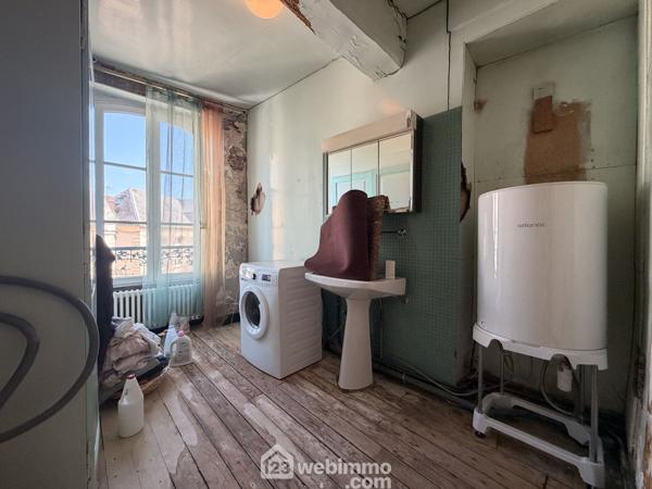 Immeuble 255 m² à LAON 02000