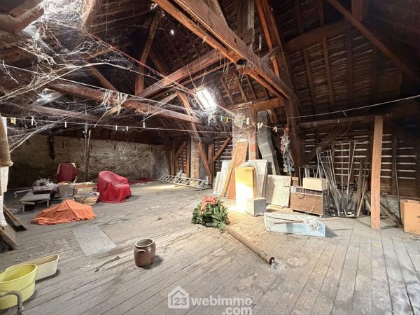 Immeuble 255 m² à LAON 02000