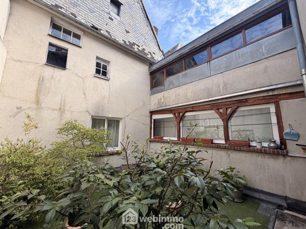 Immeuble 255 m² à LAON 02000