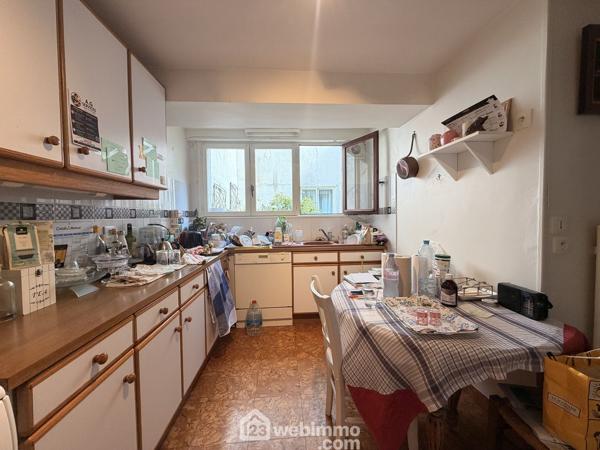 Immeuble 255 m² à LAON 02000