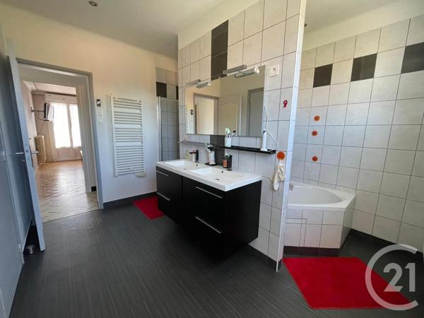 Maison à vendre  7 pièces - 150 m2 LA ROCHE SUR YON - 85