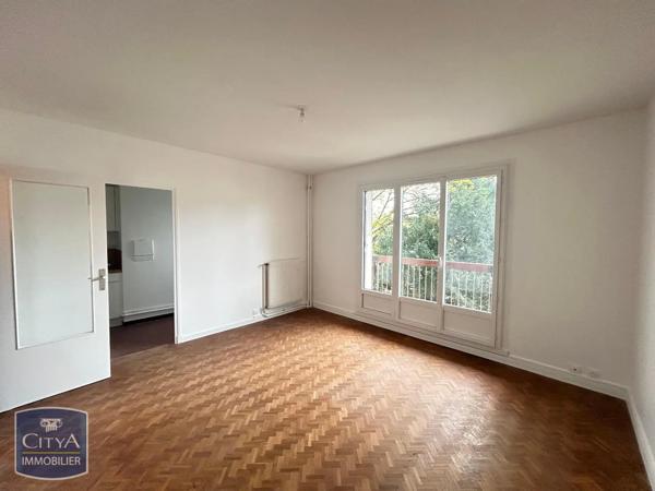 Appartement à louer 2 pièces 46.63m² Orléans (45000)