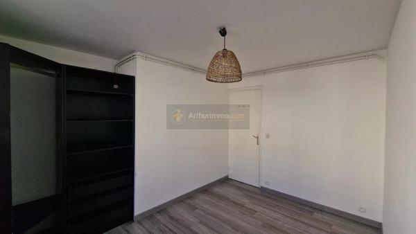 Location                                                      Appartement
                        
                     3 pièces                      55 m2                     à Brest