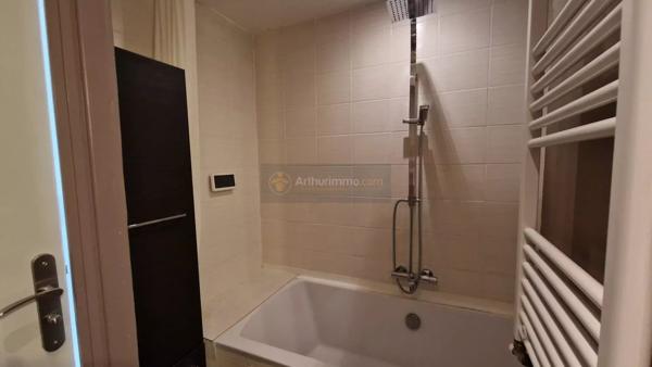 Location                                                      Appartement
                        
                     3 pièces                      55 m2                     à Brest
