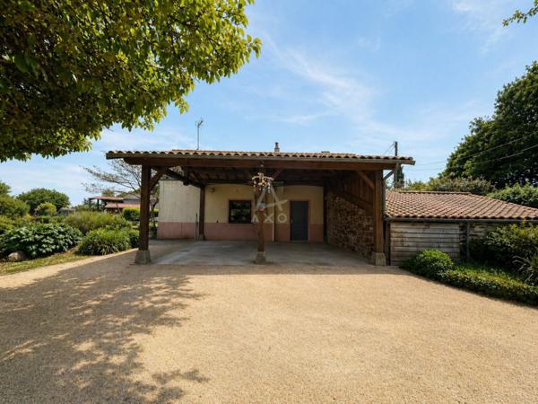 Maison en village - Saint-Georges-de-Montaigu