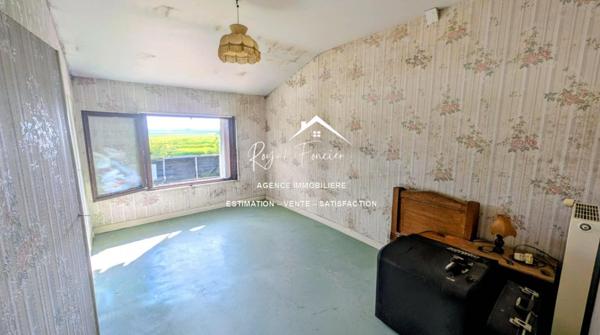 Ancien corp de ferme avec beaucoup de potentiel