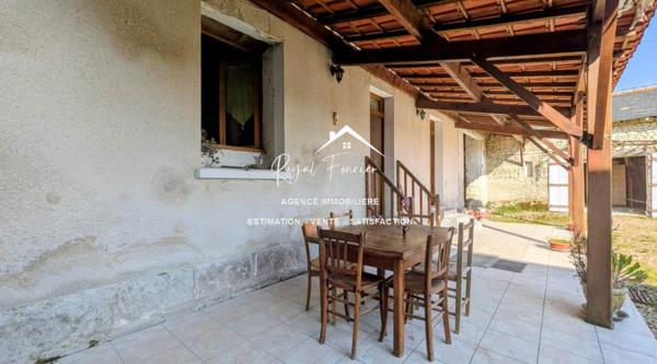 Ancien corp de ferme avec beaucoup de potentiel