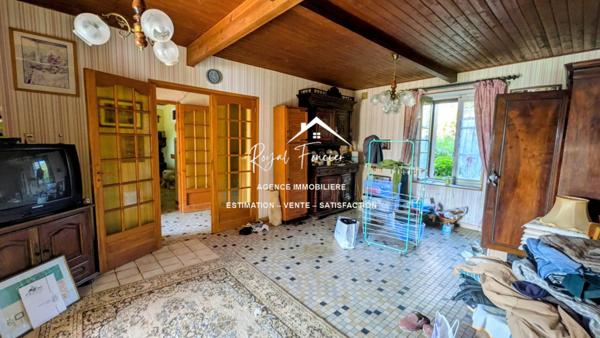 Ancien corp de ferme avec beaucoup de potentiel