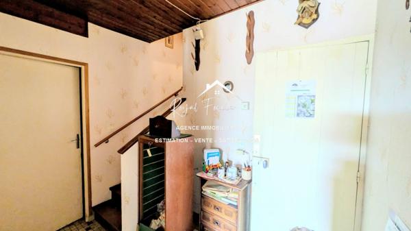 Ancien corp de ferme avec beaucoup de potentiel