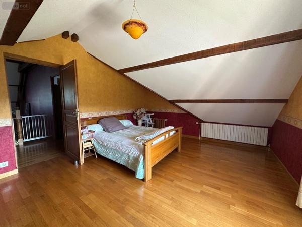 Propriete à vendre à Jouhe dans le Jura (39100), ref : J / LL