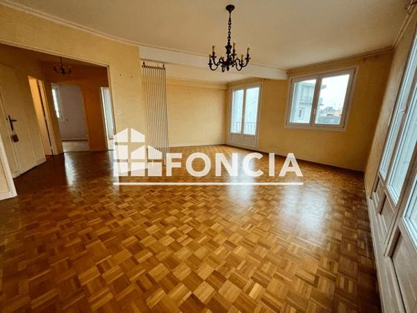 Location Appartement 3 pièces 75.69 m² - 2 RUE DUPERRE Brest 29200