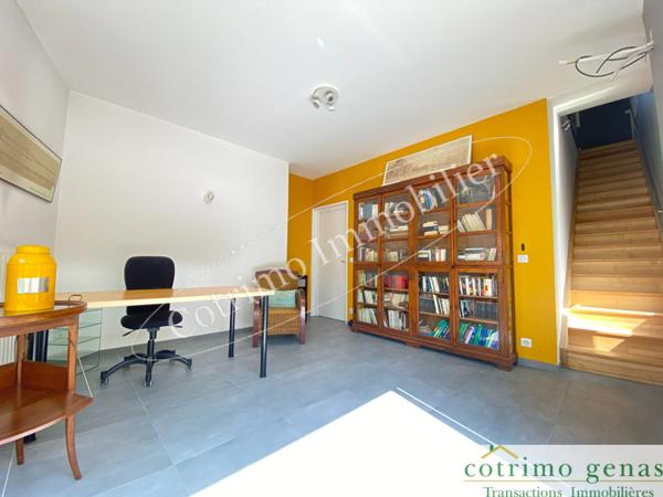TRIPLEX Bron 6 pièce(s), 3 chambres + bureau + jardin