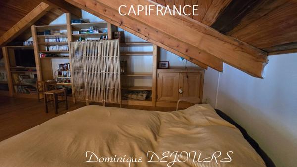 Un bien d’exception où charme, élégance et confort se rencontrent – coup de cœur immédiat garanti ! Vendue meublée et équipée.