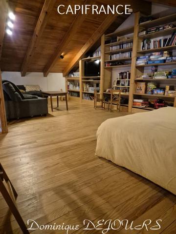 Un bien d’exception où charme, élégance et confort se rencontrent – coup de cœur immédiat garanti ! Vendue meublée et équipée.