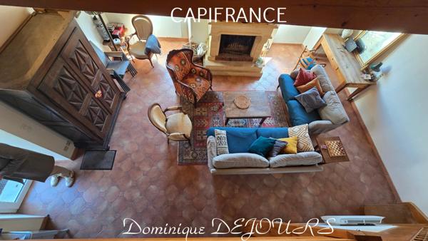 Un bien d’exception où charme, élégance et confort se rencontrent – coup de cœur immédiat garanti ! Vendue meublée et équipée.