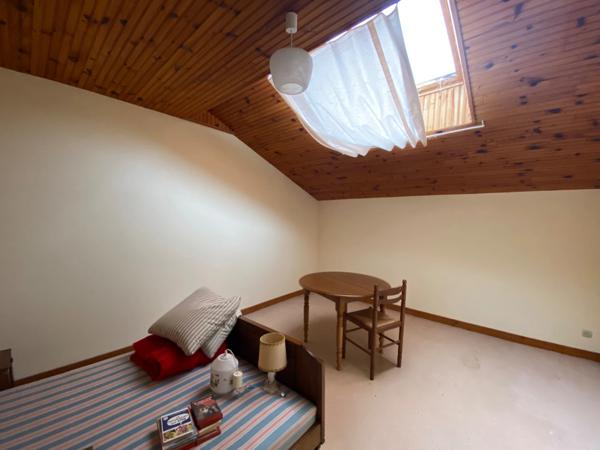 Maison de 155m2 dont 4 chambres +++ Nombreuses dépendances LOUZY (79)