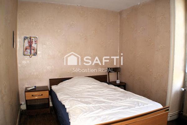 Ensemble de 2 maisons et un terrain constructible