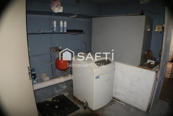 Ensemble de 2 maisons et un terrain constructible