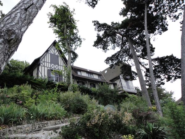 Trouville-sur-Mer (14360) STUDIO VUE MER EN VIAGER OCCUPE