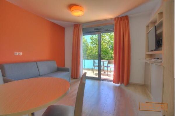 Le Cannet- appartement T2 résidence services séniors tout confort à voir !!