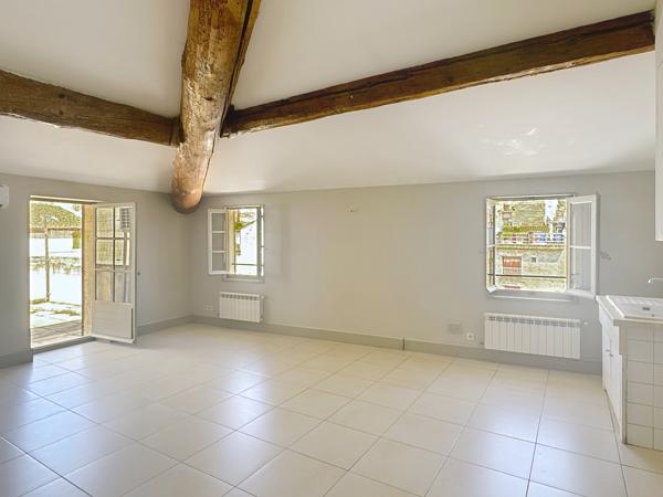Appartement
         4 pièces
        - 91 m² Exclusivité 120 000 € *