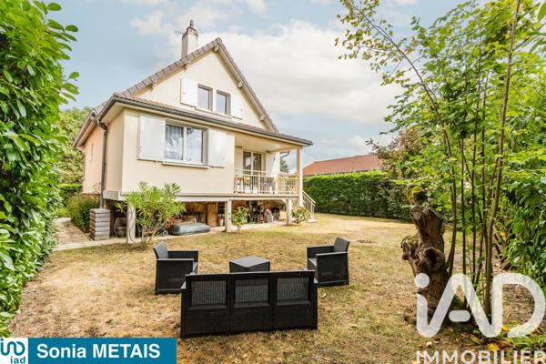 Maison à vendre 6 pièces 134,62 m² Sainte-Geneviève-des-Bois