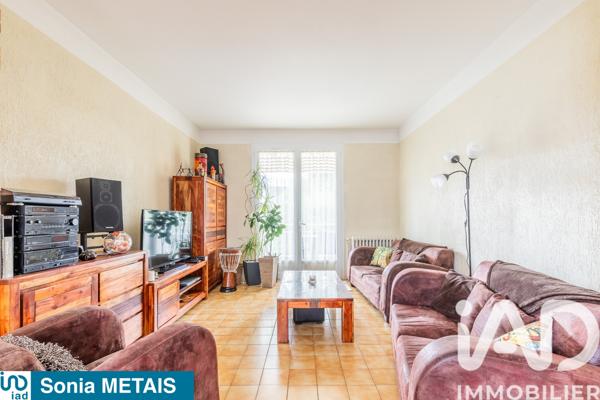 Maison à vendre 6 pièces 134,62 m² Sainte-Geneviève-des-Bois