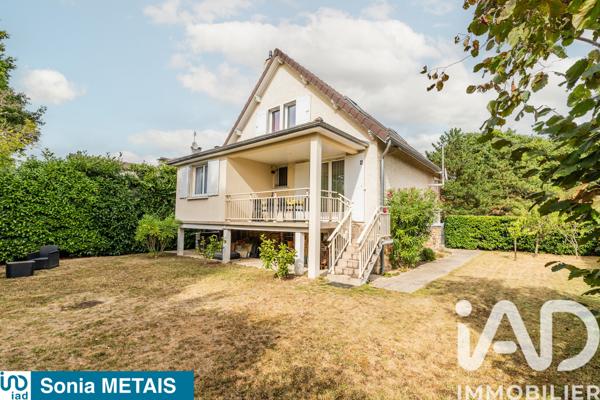 Maison à vendre 6 pièces 134,62 m² Sainte-Geneviève-des-Bois