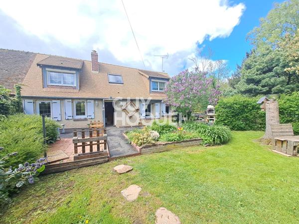 RUGLES - MAISON ANCIENNE