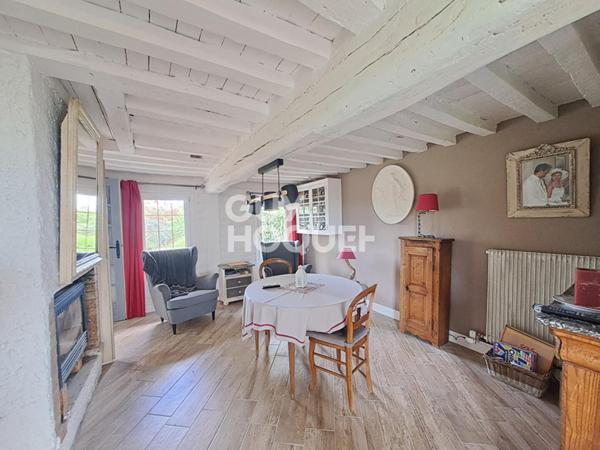 RUGLES - MAISON ANCIENNE