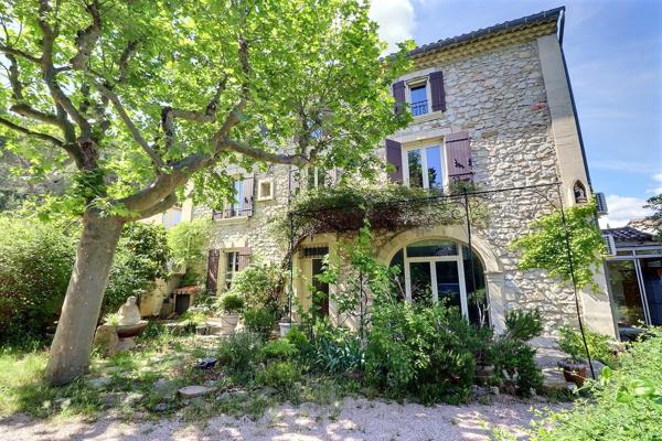 A VENDRE VEDENE Maison de maître 283 m²