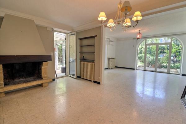 A VENDRE VEDENE Maison de maître 283 m²