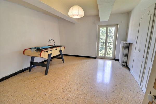 A VENDRE VEDENE Maison de maître 283 m²