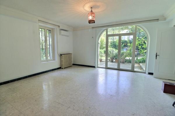 A VENDRE VEDENE Maison de maître 283 m²