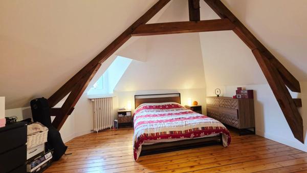 BOURGES MAISON 8 PIECES STUDIO INDEPENDANT JARDIN