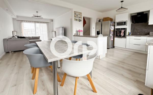 Maison à vendre    4 pièces •  Coudekerque-Branche