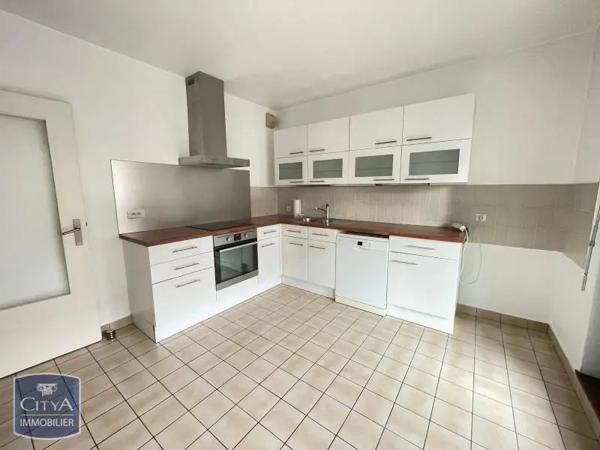 Appartement à louer 3 pièces 73.79m²