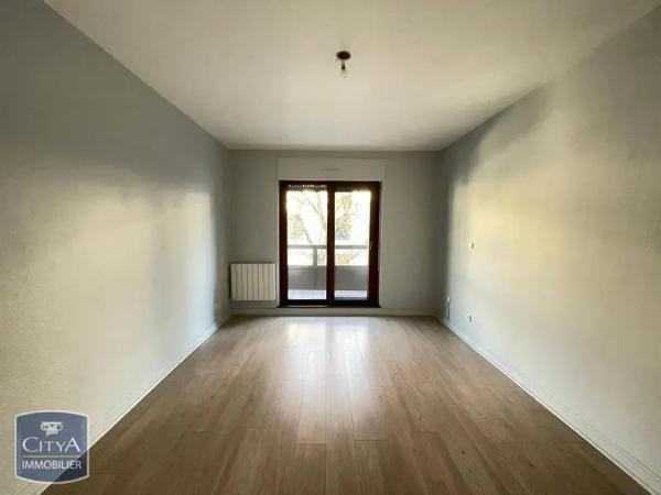 Appartement à louer 3 pièces 73.79m²