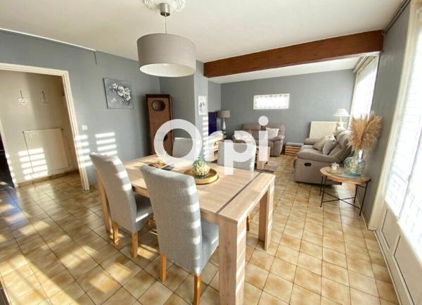Appartement à vendre    4 pièces •  Lesquin