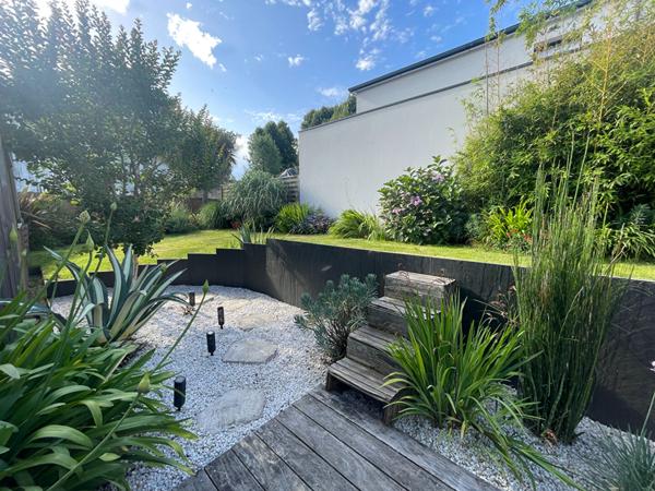 Maison à vendre à Vannes 2016 avec 4 chambres + appartement T2 et terrain de plus de 400 m²