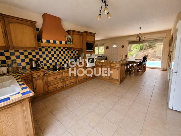MAISON À VENDRE DE 8 PIÈCES DE 113,00 M²