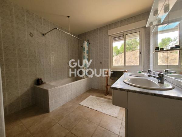 MAISON À VENDRE DE 8 PIÈCES DE 113,00 M²