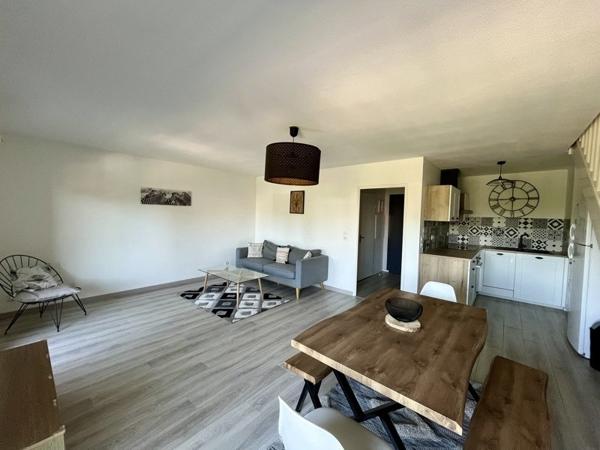 Appartement à louer 1 149 € CC Bègles 3 p 69 m² DPE C