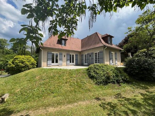 Maison à vendre |  Saint-Laurent-des-Hommes |  6 pièces | 143 m²