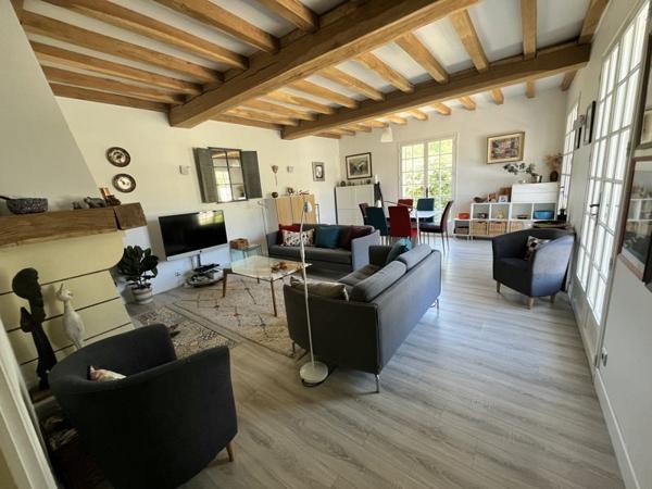 Maison à vendre |  Saint-Laurent-des-Hommes |  6 pièces | 143 m²