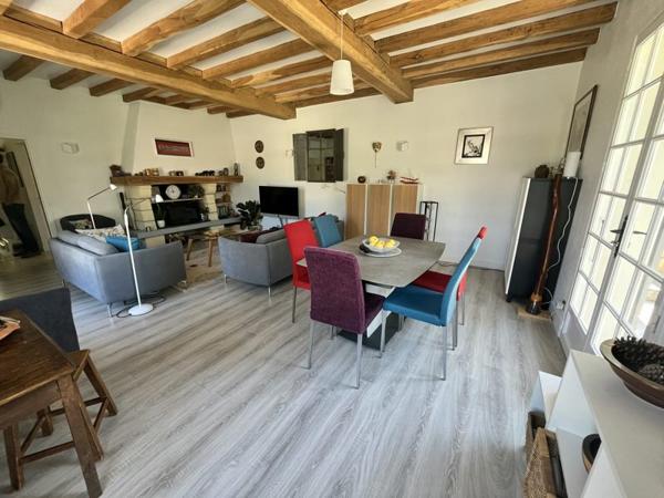 Maison à vendre |  Saint-Laurent-des-Hommes |  6 pièces | 143 m²