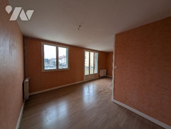 BOURG LES VALENCE - Appartement T3, 63 m² avec parking