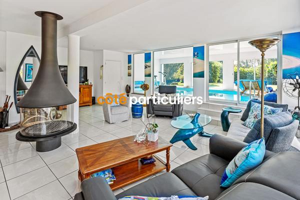 Vente Maison286,13 m² - 10 Pièces - LA CHAPELLE DES MARAIS (44410)